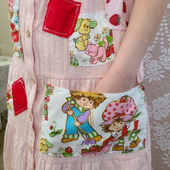 Upcycled Strawberry Shortcake Pink Ruffle Dress POCKETS Size Large NWT - Picture 2 of 8